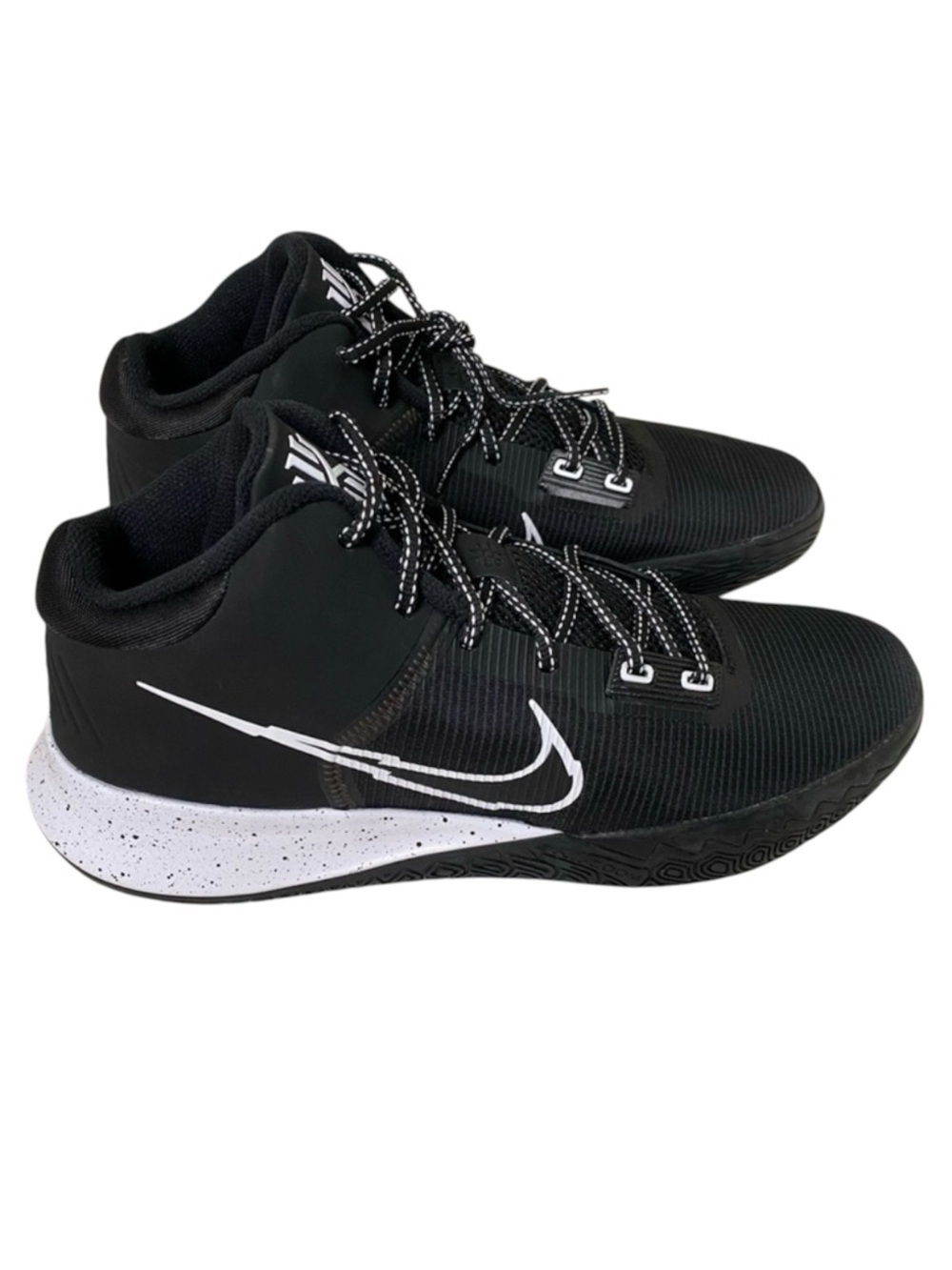 Nike Kyrie Flytrap 4 Men's Black and White Basketball Athletic Shoes New Size 13
